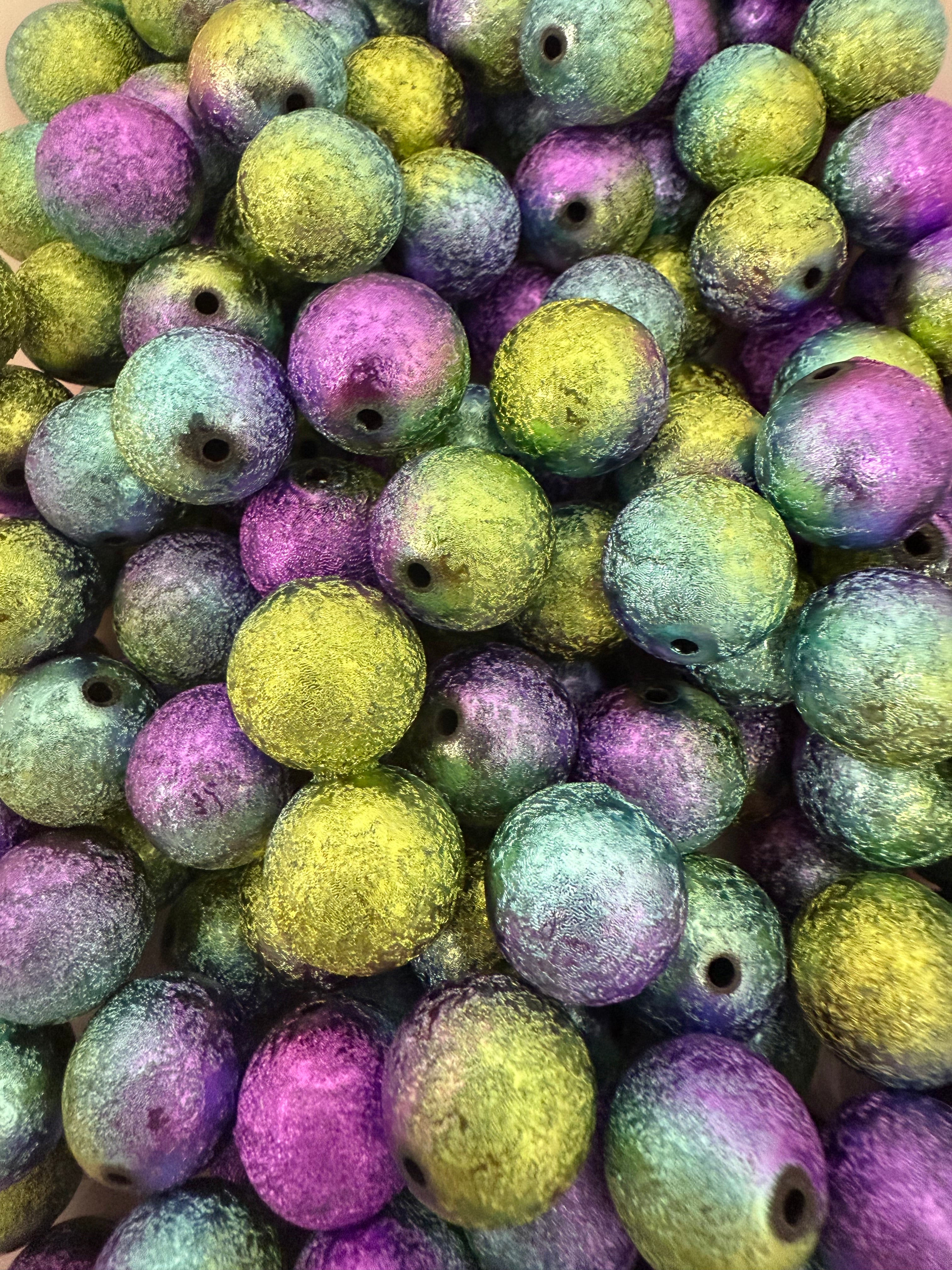 18mm Foil Peacock Colored Bead Secondary image