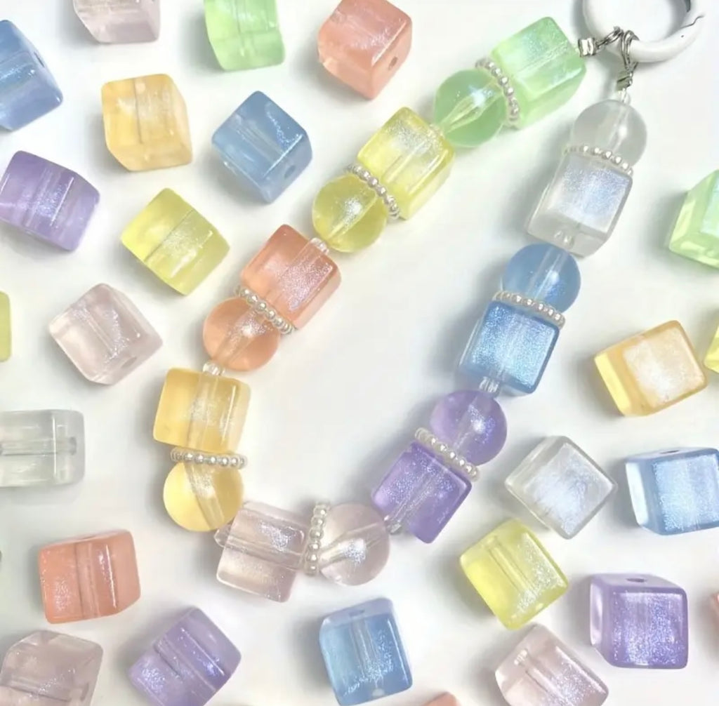 16mm Glitter Shimmer Cube Beads