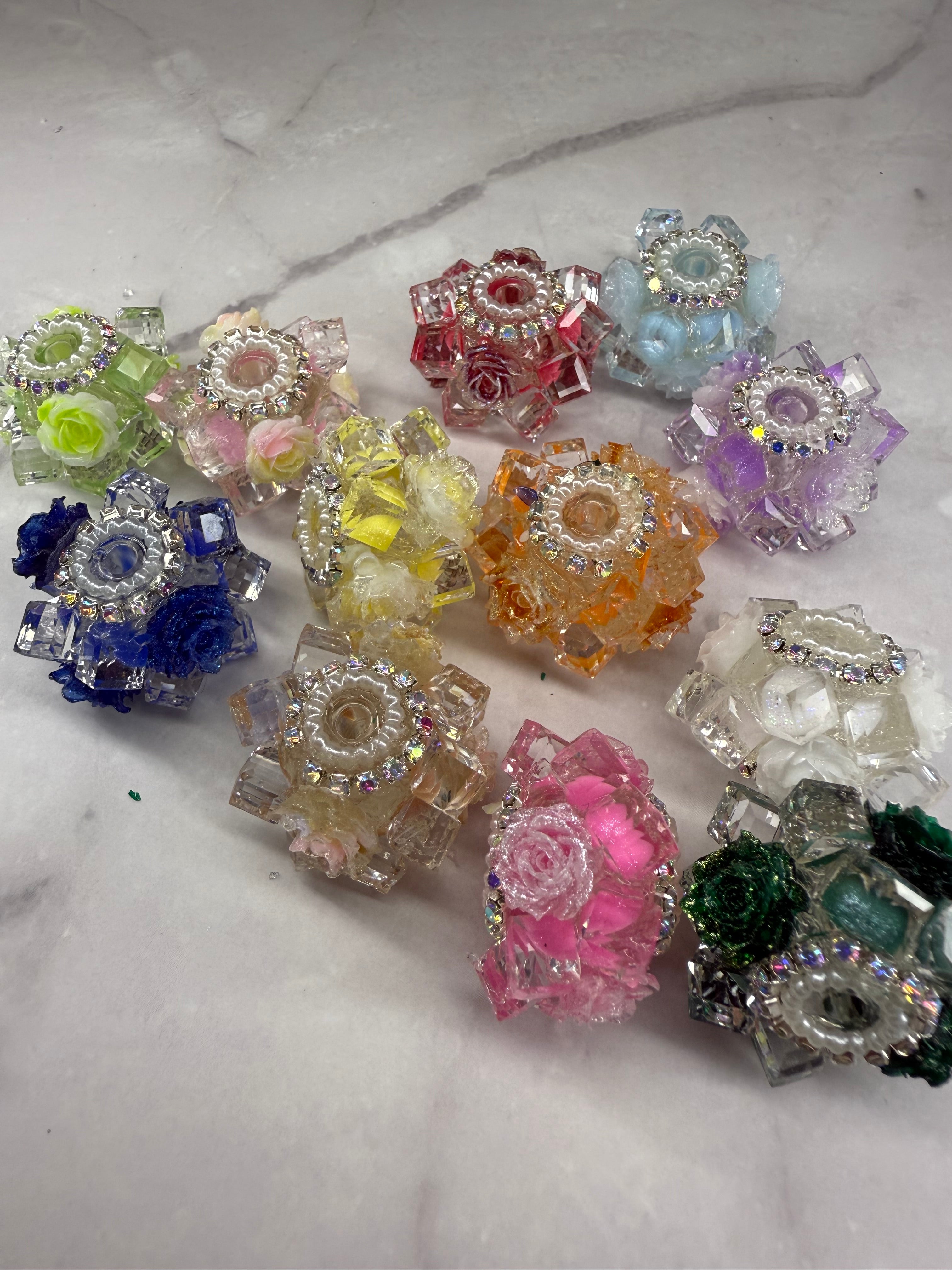 Crystal Cubes with Rhinestone and Flowers Beads Main image