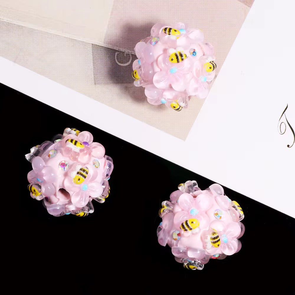 16mm Flower and Bees  Beads