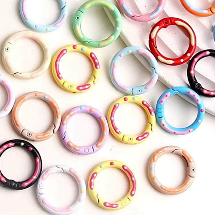 Hand PaintedMetal Round Buckle Keyring (20pcs)