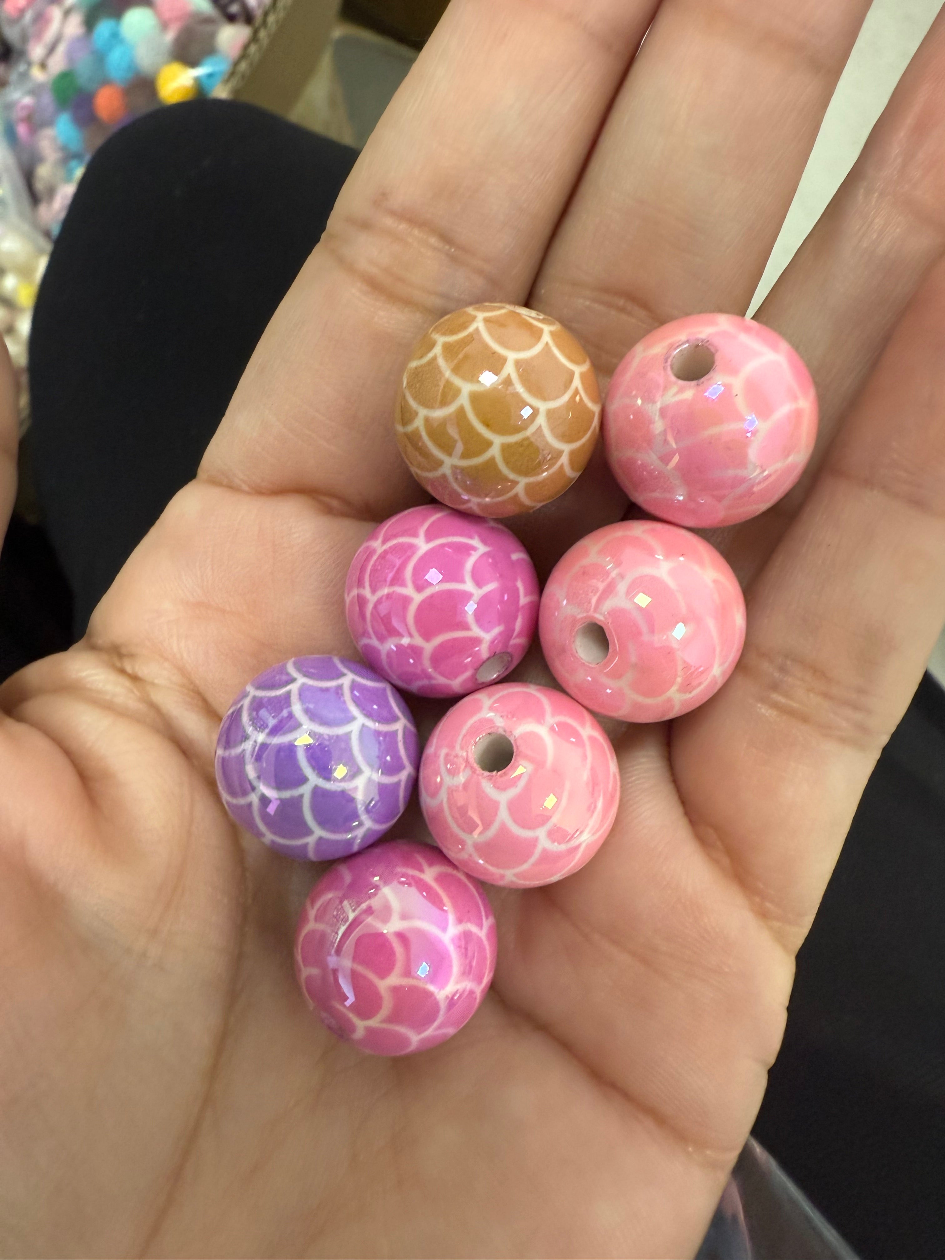 16mm UV Mermaid Scale Beads-K13 Secondary image
