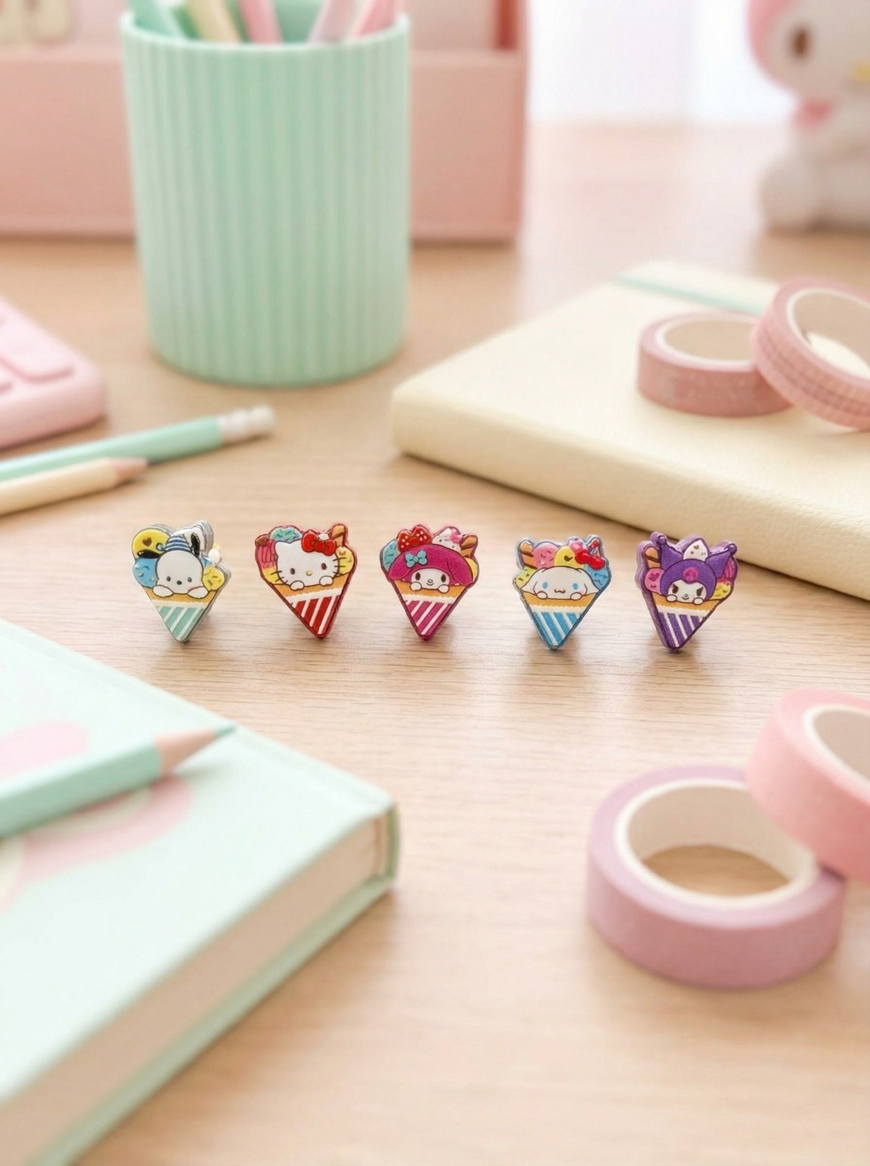 Sanrio Ice Cream Focal Acrylic Beads Main image