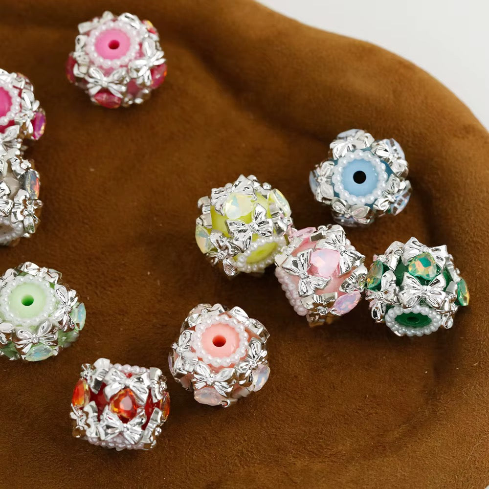 20mm  Rhinestone Heart and Silver Bow Fancy Beads (5pcs)