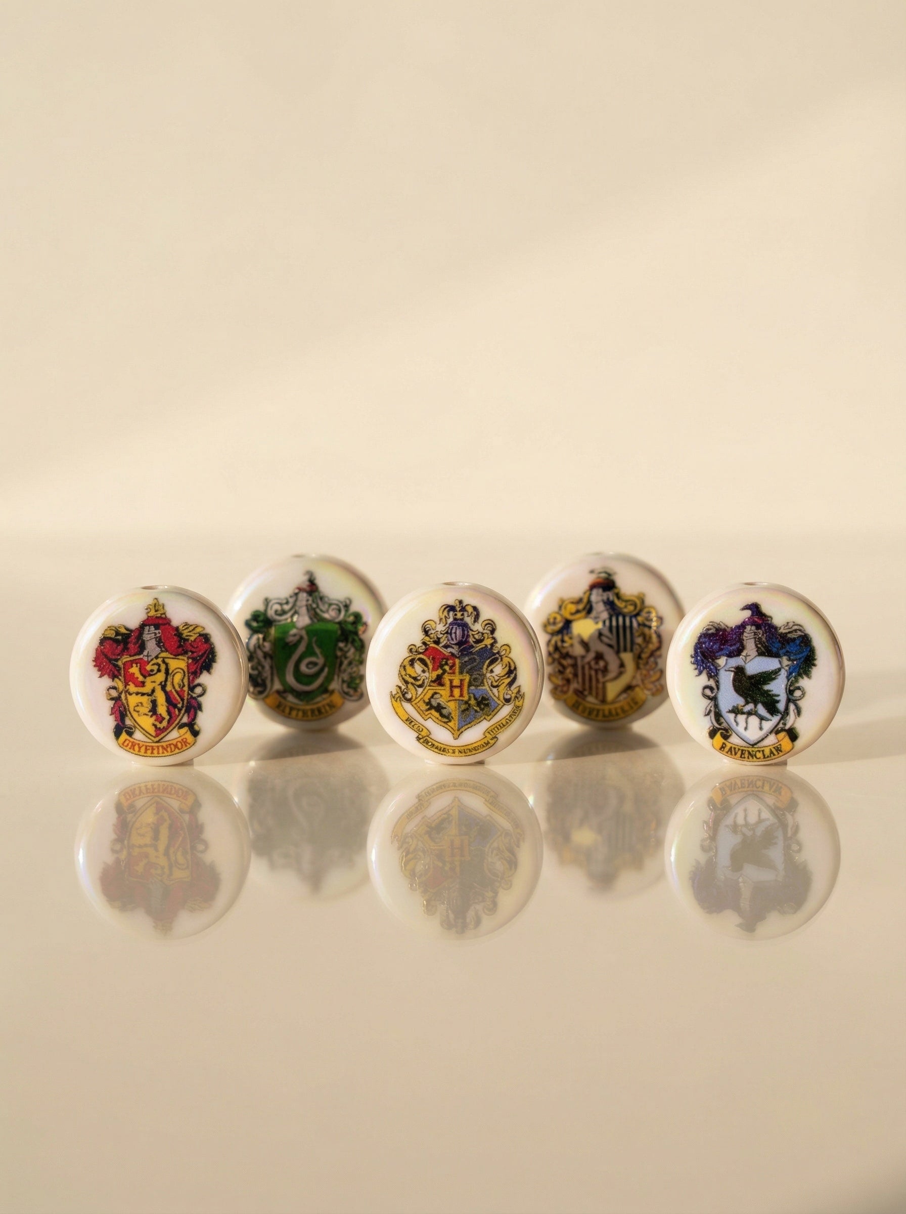 23mm Hogwarts Houses Beads-J22 Secondary image