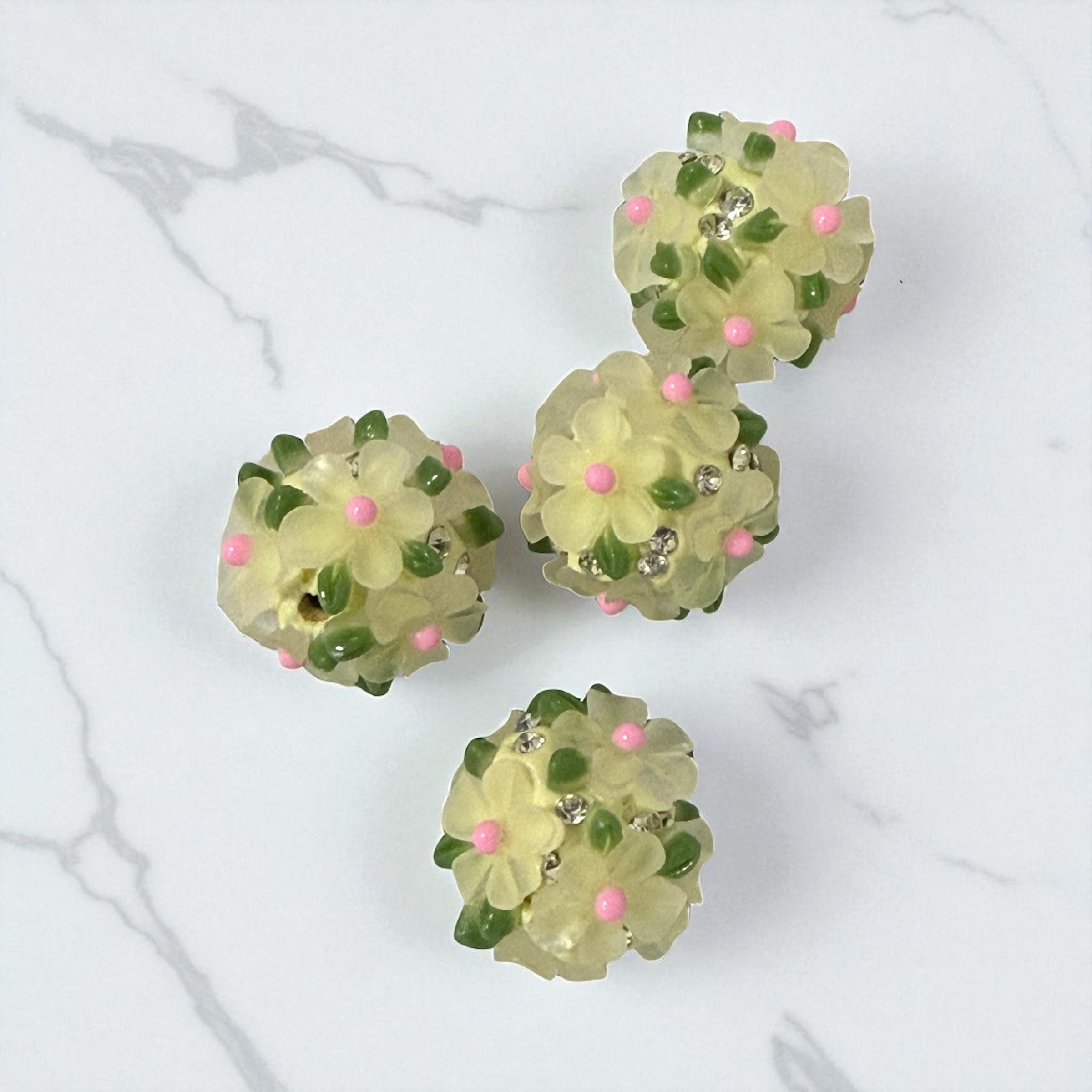 18mm Fancy Clay Daisy and Stone Beads (Clear Brights)