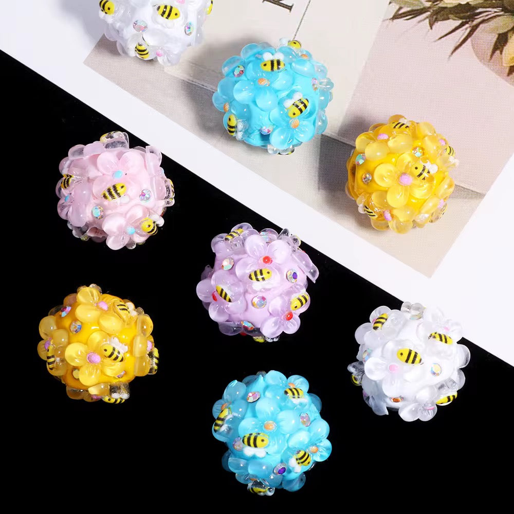16mm Flower and Bees  Beads
