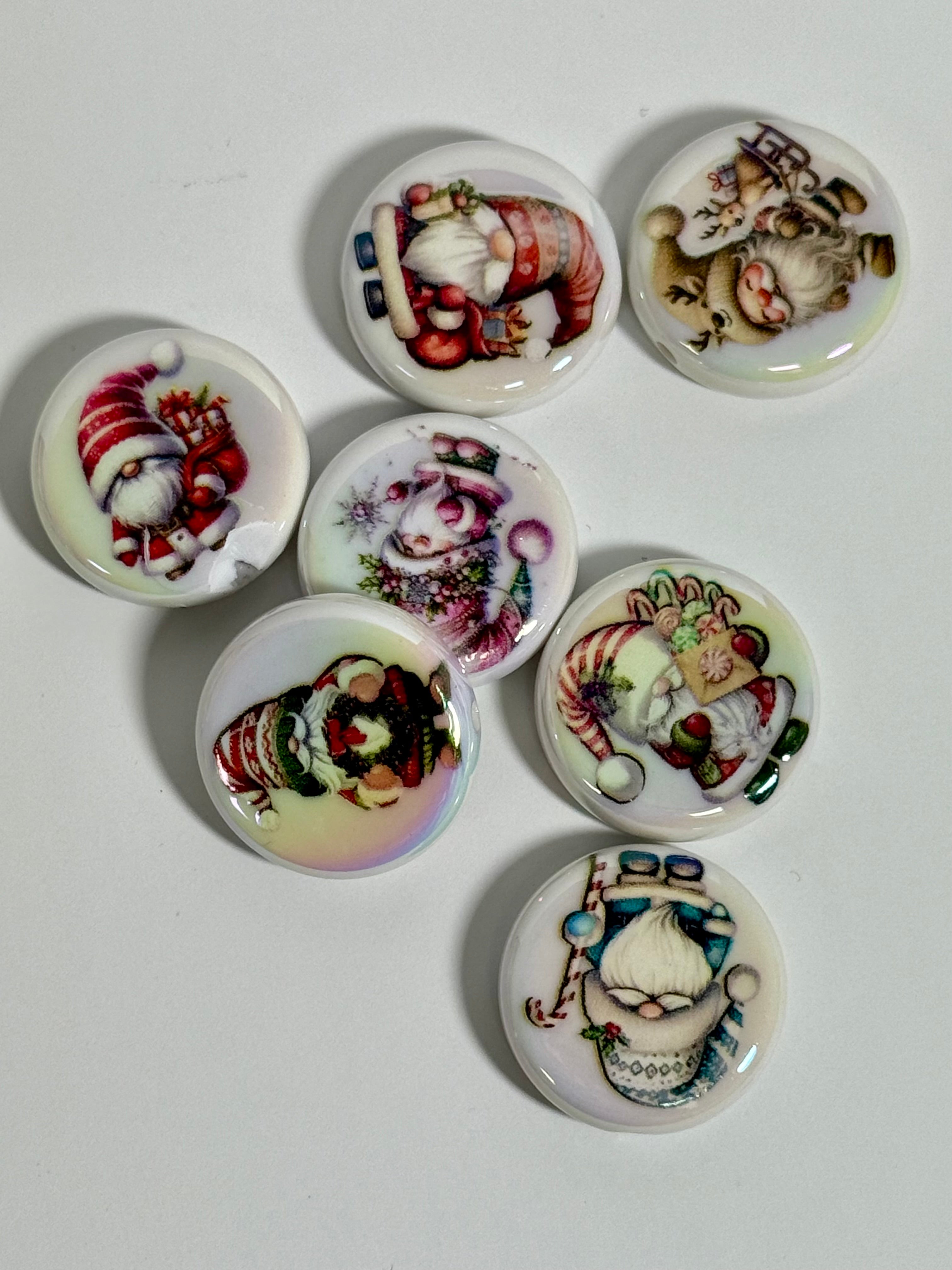 23mm Christmas Gnome Round Flat Beads