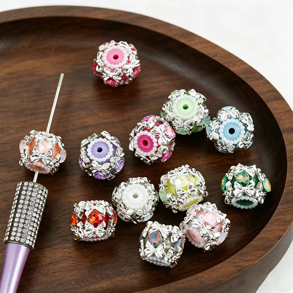 20mm  Rhinestone Heart and Silver Bow Fancy Beads (5pcs)