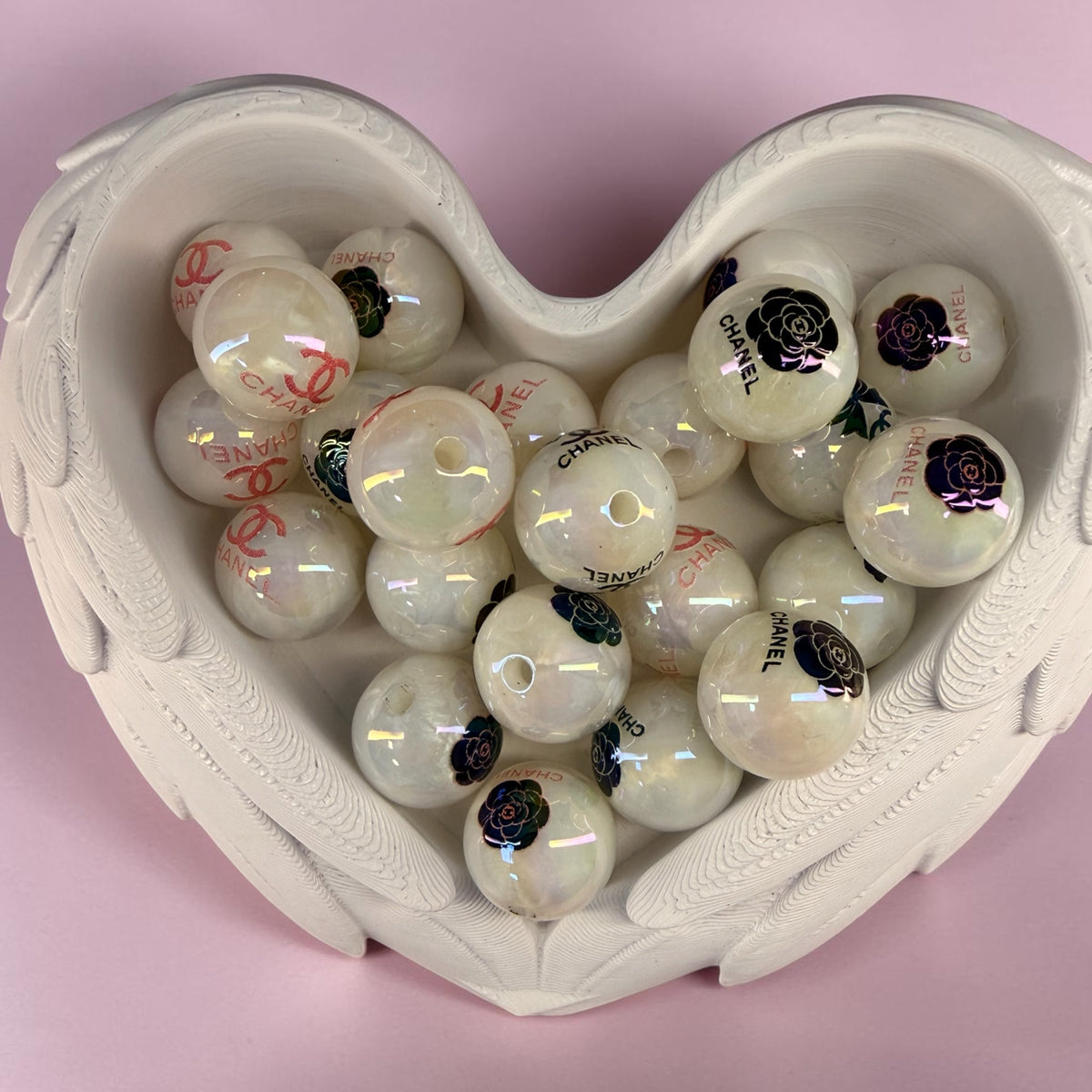 16mm CC White Glow Round Beads
