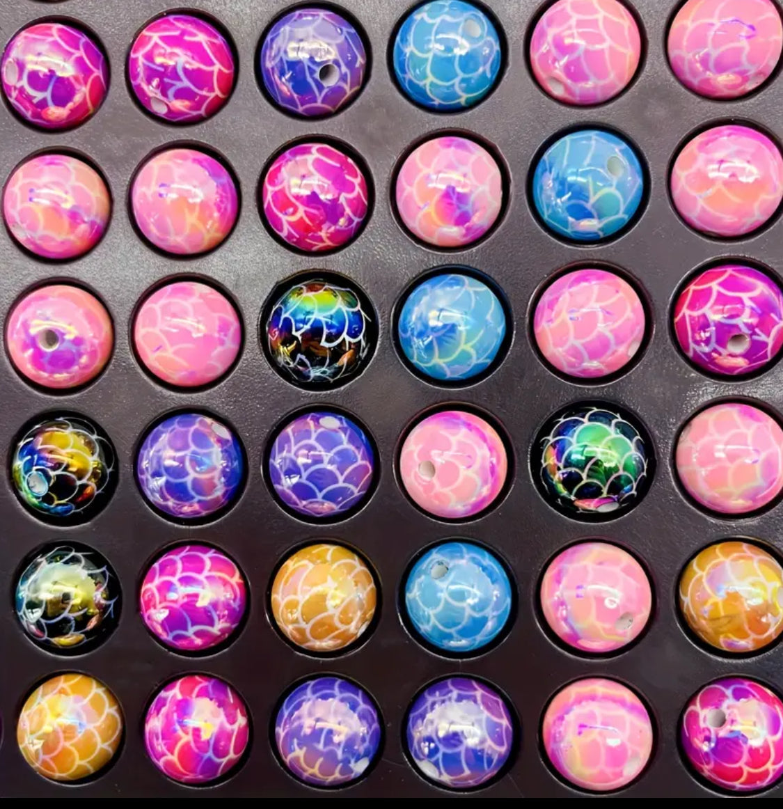 16mm UV Mermaid Scale Beads-K13 Main image