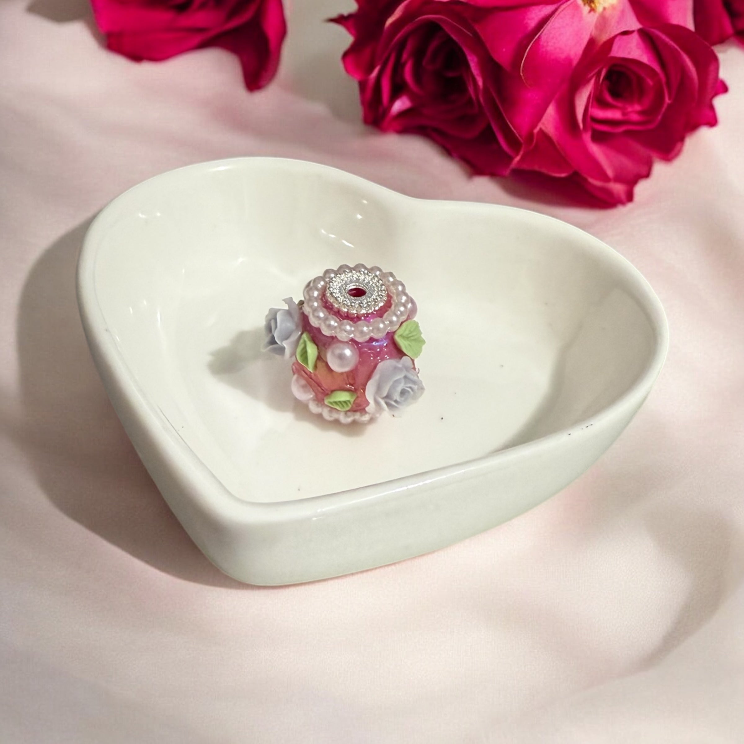 16mm Fancy Rose and Leaves Beads