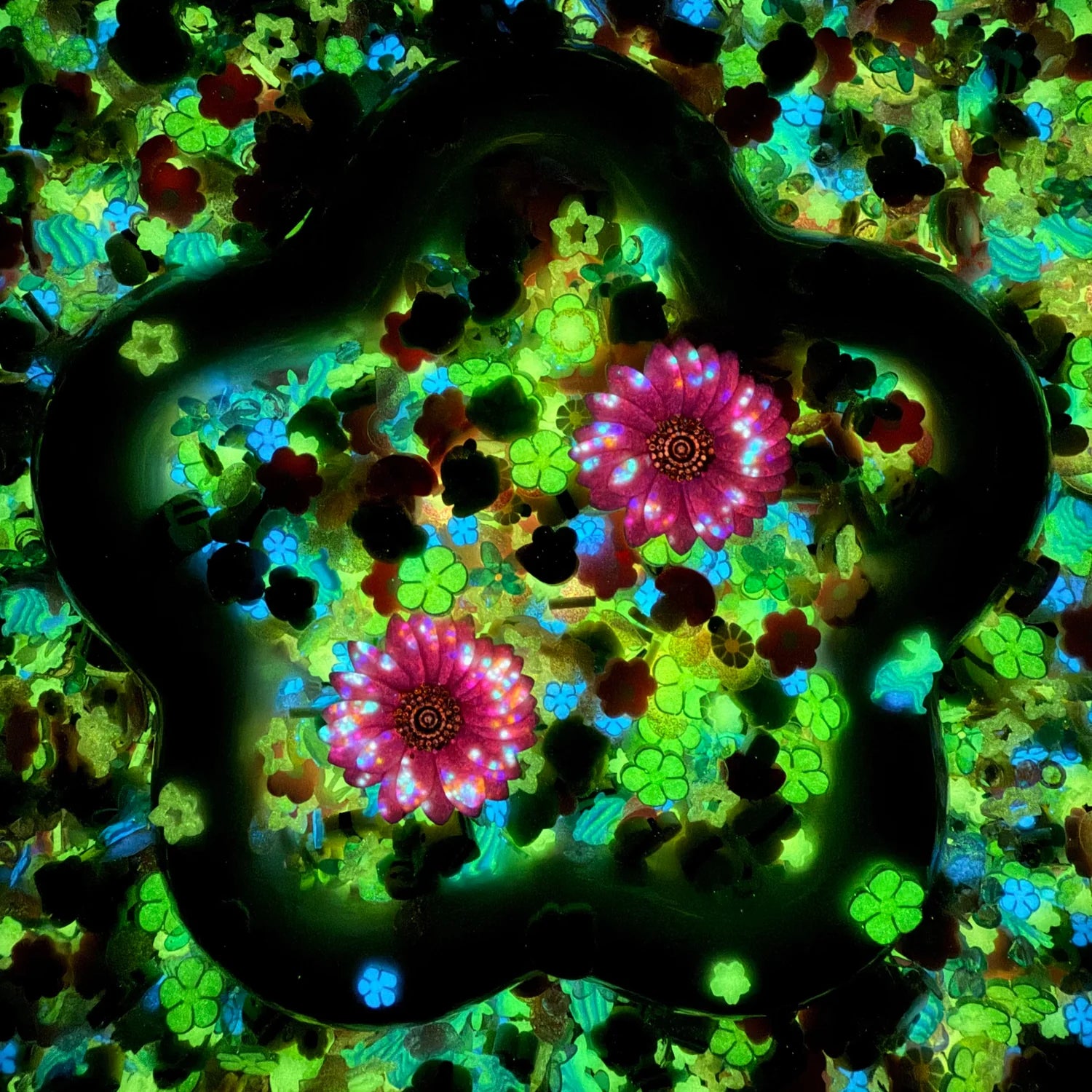 Bee-Mine Glow Secondary image