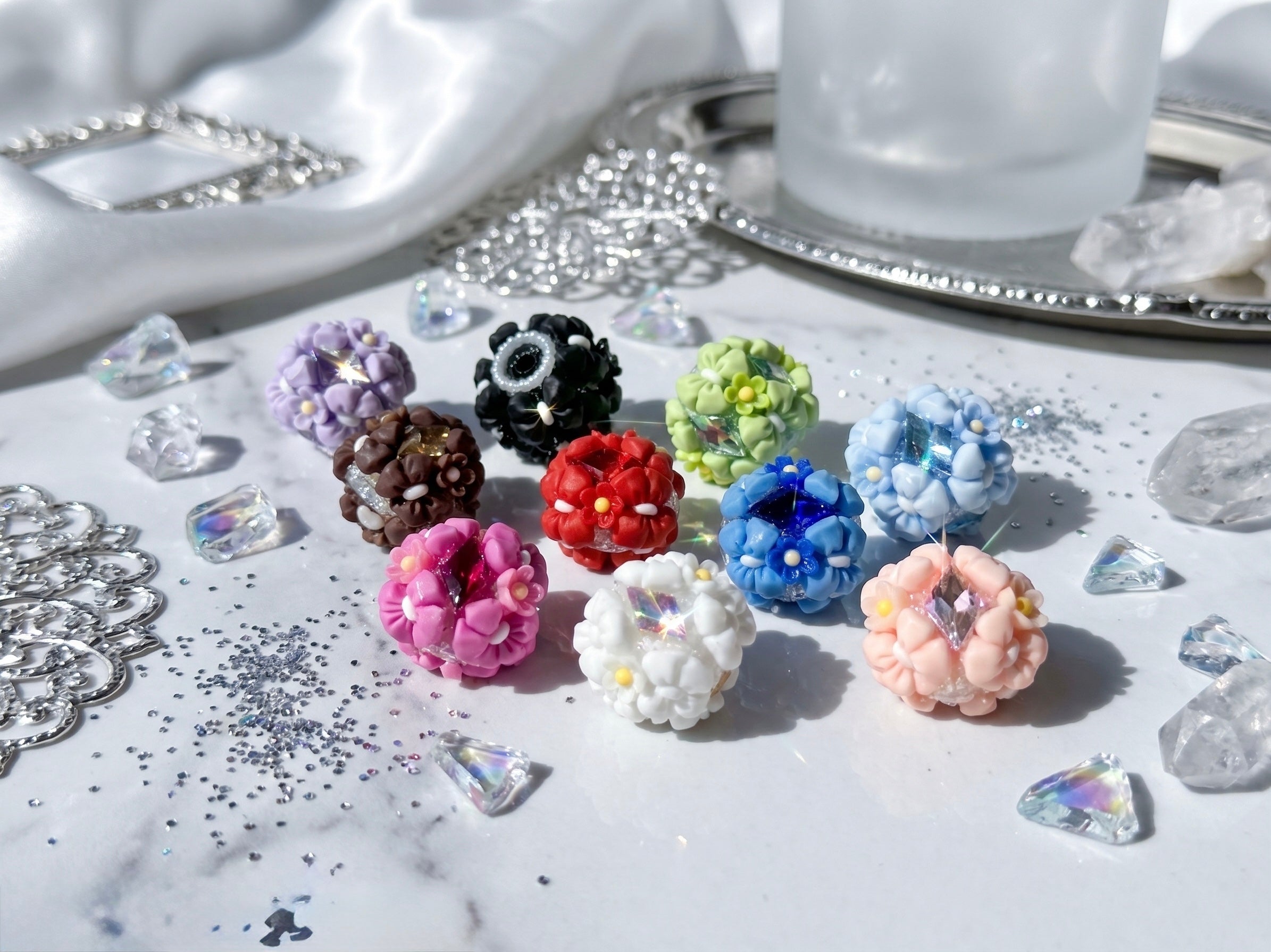 20mm Bow and Diamond Cristal  Beads (5pcs)