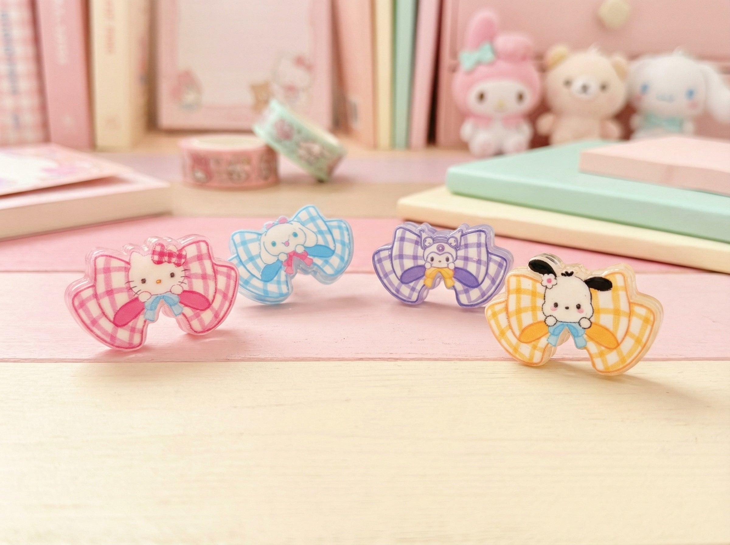 Sanrio Character Bow Focal Acrylic Beads Main image