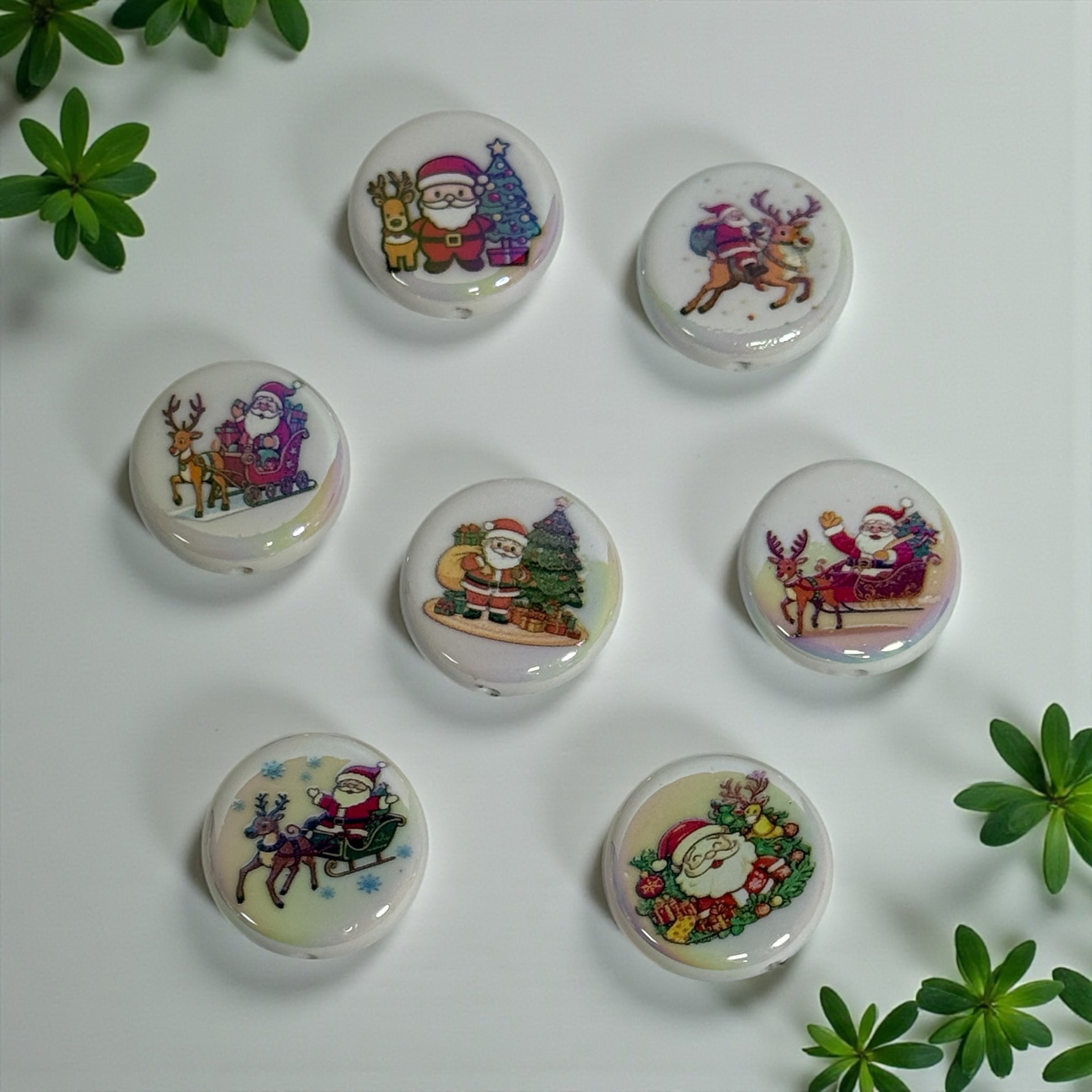 23mm Santa Round Flat Beads Main image
