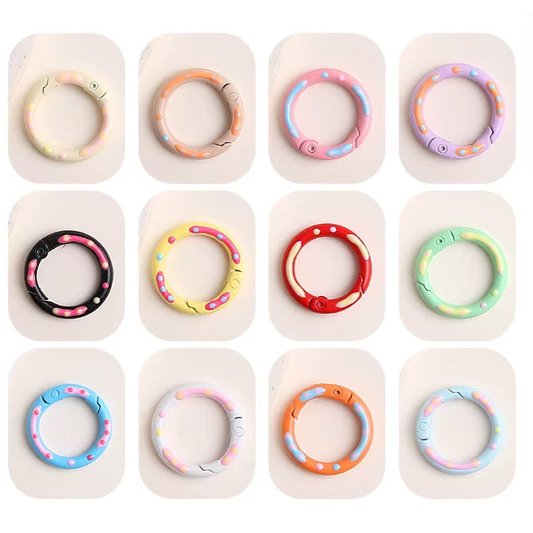 Hand PaintedMetal Round Buckle Keyring (20pcs)
