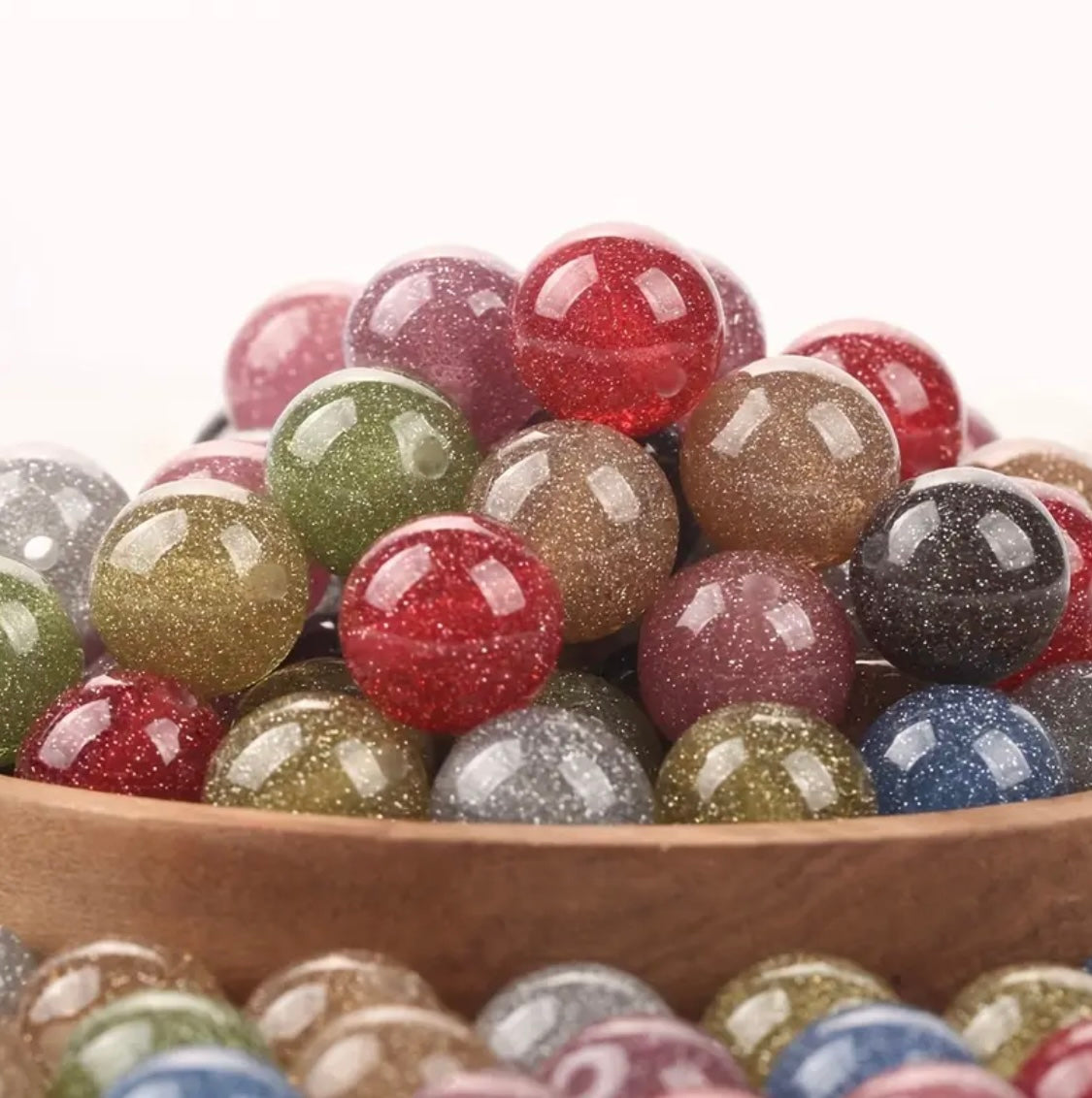 16mm Super Glitter Beads-Q20 Secondary image