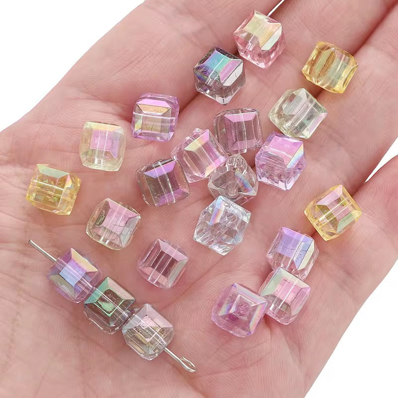 8mm Glossy Clear Cube Secondary image