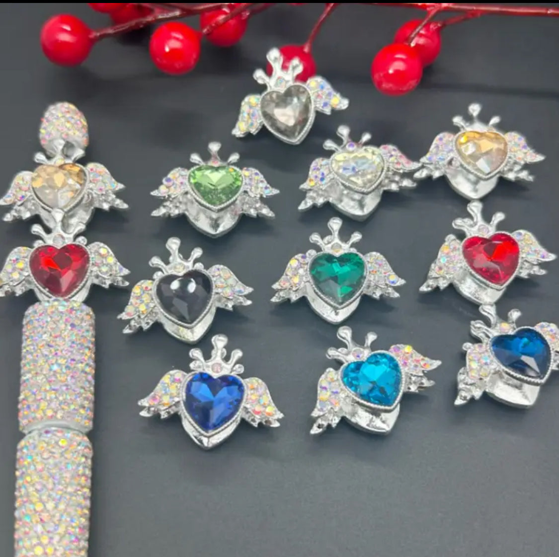Rhinestone Alloy Crowned Heart with Wings Main image
