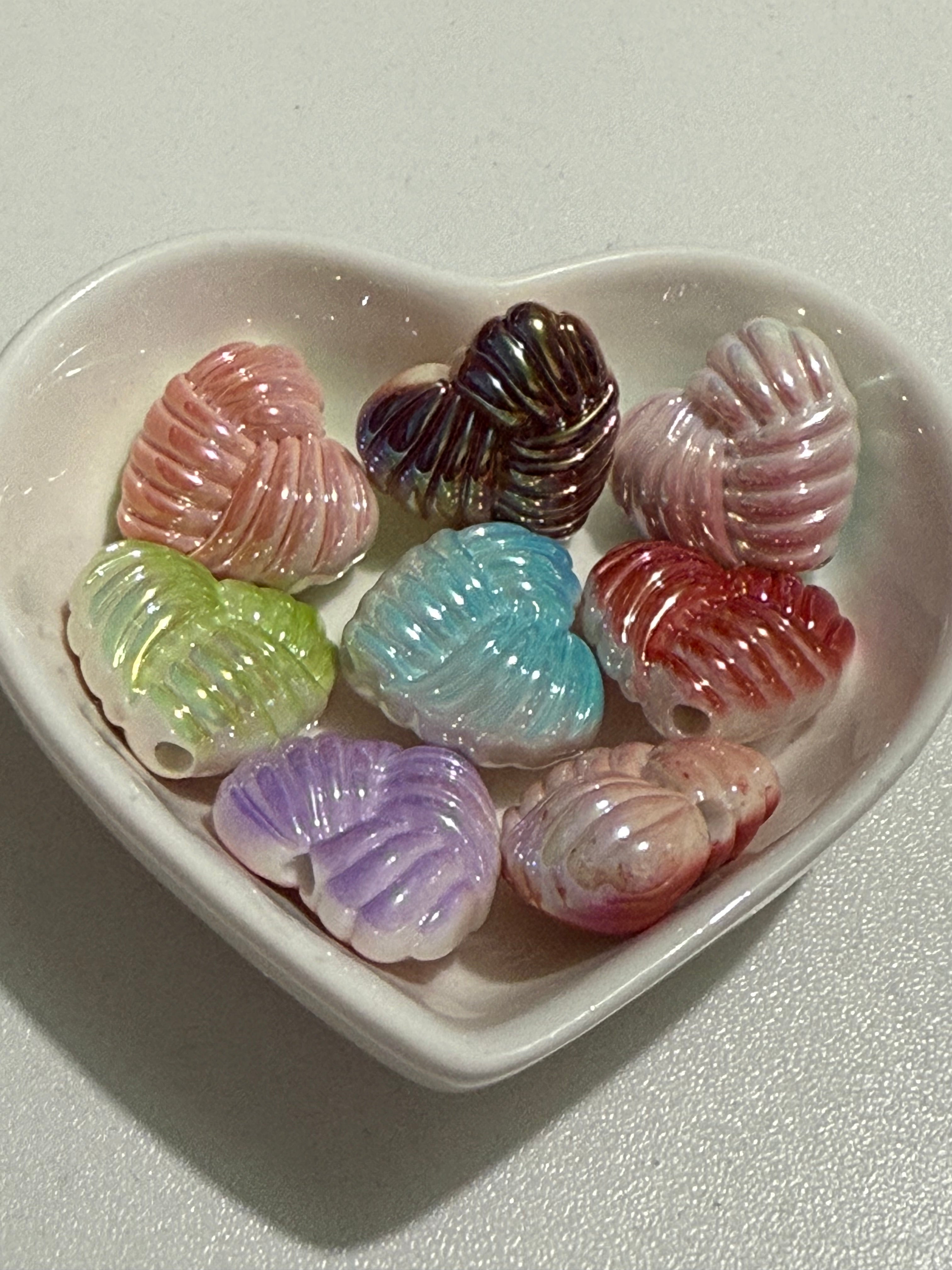 Bicolor Yarn Heart Beads